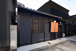 Kanade Kyotoekiminami