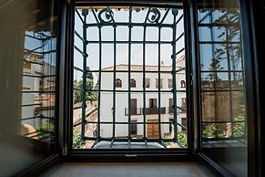 Suites Murillo Plaza Sta Cruz