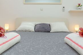 Hedera Estate, Hedera A24