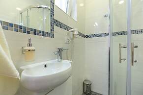 Hedera Estate, Hedera A24