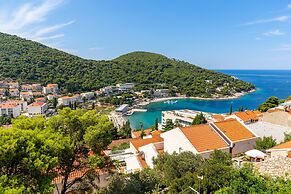 Hedera Estate, Hedera A46