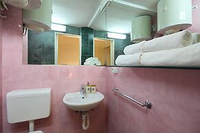 Hedera Estate, Hedera Studio 6