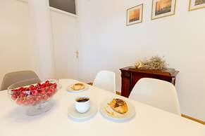 Hedera Estate, Hedera A13