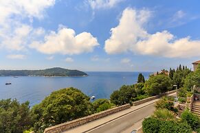 Hedera Estate, Hedera A13