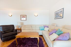 Hedera Estate, Hedera A13