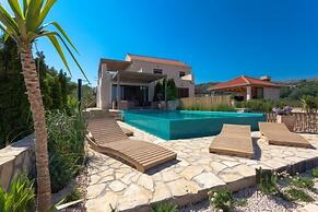 Hedera Estate, House Hedera