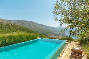 Hedera Estate, House Hedera