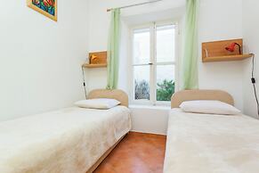 Hedera Estate, Hedera A26