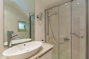 Hedera Estate, Hedera A14