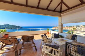 Hedera Estate, Hedera A14