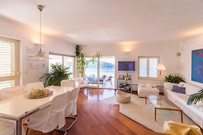 Hedera Estate, Hedera A14