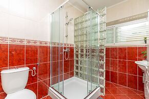 Hedera Estate, Hedera A18