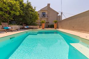 Hedera Estate, Hedera A18