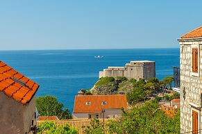 Hedera Estate, Hedera A18