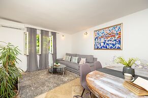 Hedera Estate, Hedera A18