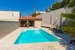 Hedera Estate, Hedera A18