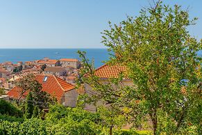 Hedera Estate, Hedera A18