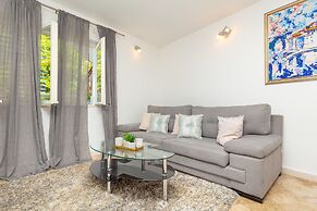 Hedera Estate, Hedera A18