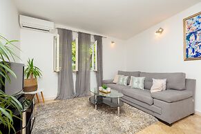 Hedera Estate, Hedera A18