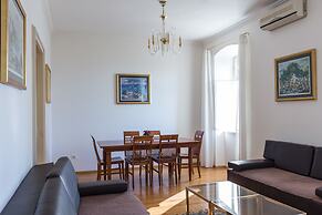 Hedera Estate, Hedera A27