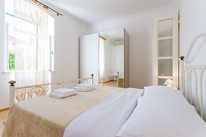 Hedera Estate, Hedera A27