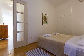 Hedera Estate, Hedera A27