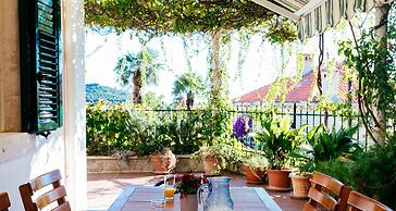 Hedera Estate, Hedera A27