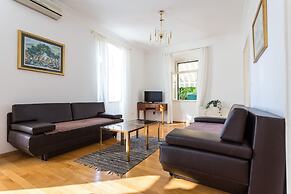 Hedera Estate, Hedera A27