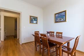 Hedera Estate, Hedera A27