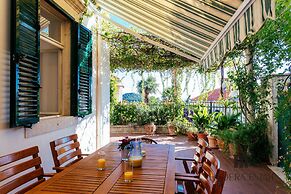 Hedera Estate, Hedera A27