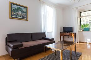 Hedera Estate, Hedera A27