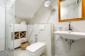 Hedera Estate, Hedera A56