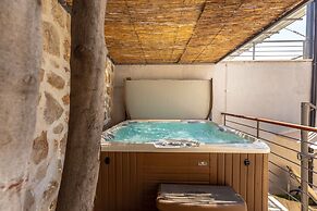 Hedera Estate, Hedera A56