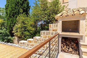 Hedera Estate, Hedera A56