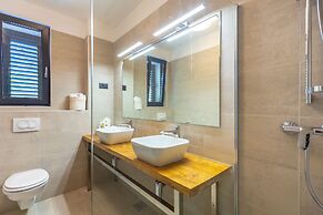 Hedera Estate, Villa Hedera II