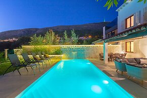 Hedera Estate, Villa Hedera