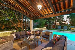 Hedera Estate, Villa Hedera