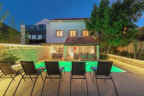 Hedera Estate, Villa Hedera