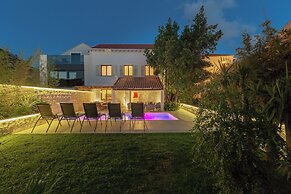 Hedera Estate, Villa Hedera