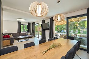 Hedera Estate, Villa Hedera