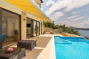 Hedera Estate, Villa Hedera VI