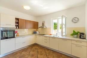 Hedera Estate, Villa Hedera VII