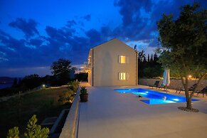 Hedera Estate, Villa Hedera VII