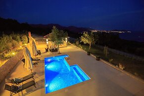 Hedera Estate, Villa Hedera VII