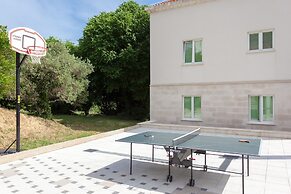 Hedera Estate, Villa Hedera X