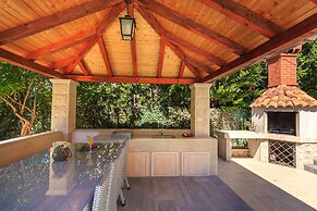 Hedera Estate, Villa Hedera X