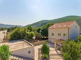 Hedera Estate, Villa Hedera X