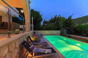 Hedera Estate, Villa Hedera X