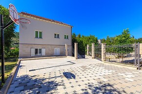 Hedera Estate, Villa Hedera X