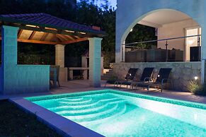 Hedera Estate, Villa Hedera X